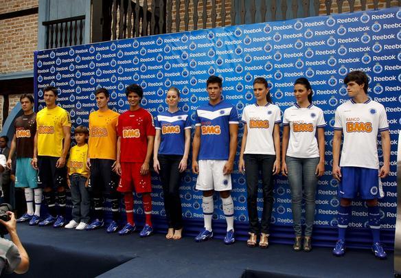 Cruzeiro apresentou nova linha de uniformes para temporada 2011 - Washington Alves/VIPCOMM