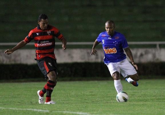 Imagens de Cruzeiro 0 x 0 Atlético-GO  - Celio Messias/VIPCOMM 