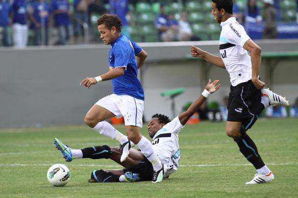 Confira imagens da partida entre Cruzeiro e Grêmio, no Independência - Rodrigo Clemente/Esp. EM/D.A Press. 