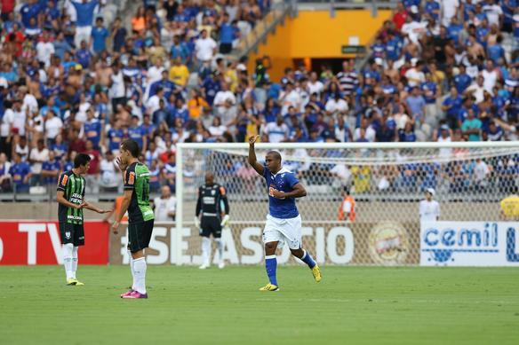 Veja imagens do clássico e dos torcedores de América e Cruzeiro - Rodrigo Clemente/EM/D.A Press.