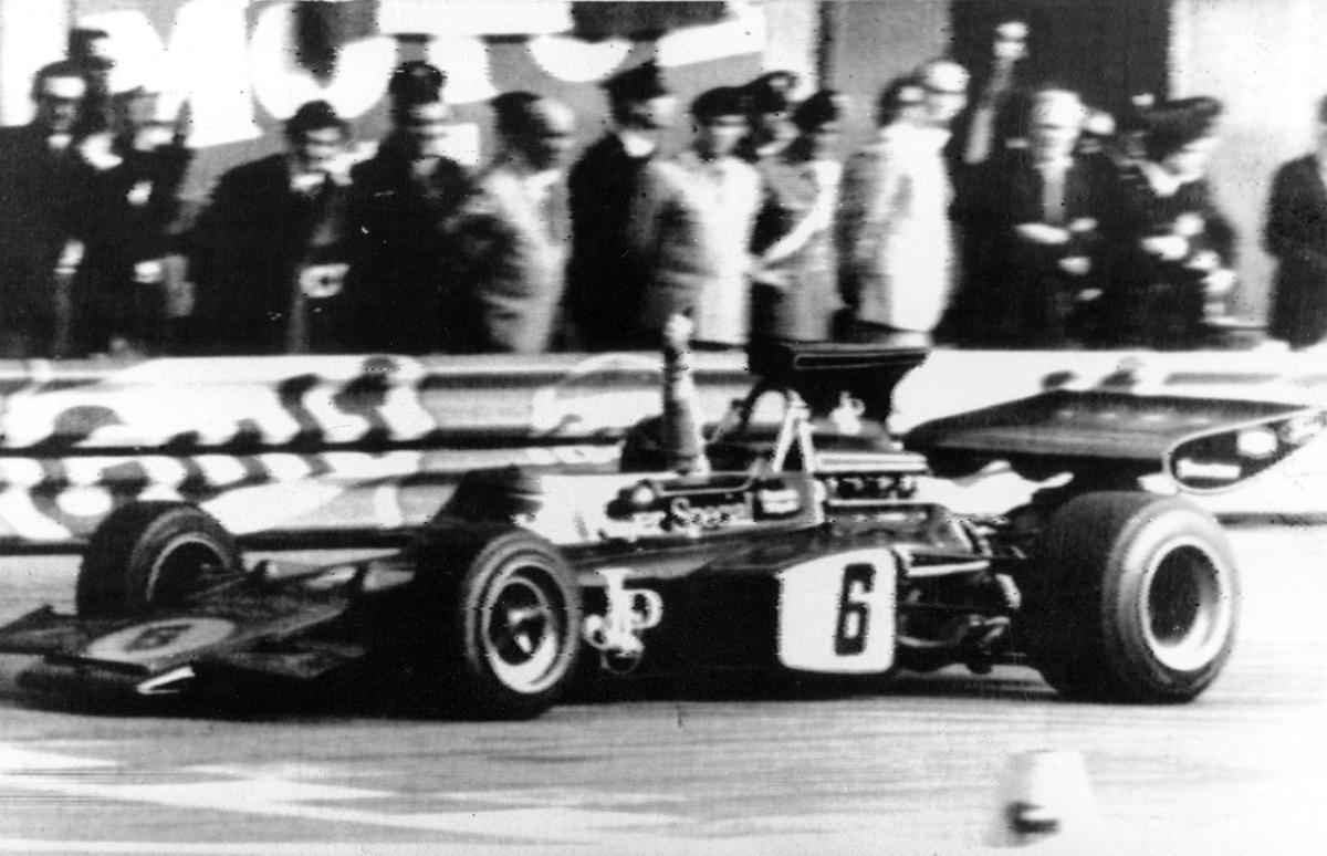 Bicampeonato Mundial Do Brasileiro Emerson Fittipaldi Completa Anos