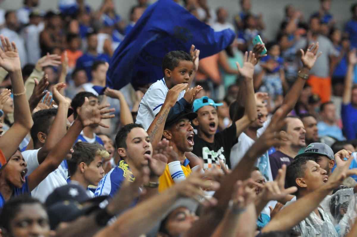 Fotos Das Torcidas De Cruzeiro E Am Rica No Cl Ssico Pelo Mineiro