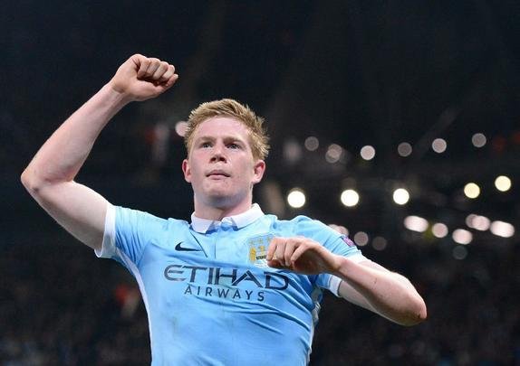 De Bruyne resolve, Manchester City elimina o PSG e vai à semifinal pela primeira vez