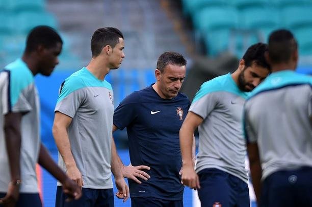 Paulo Bento e Cristiano Ronaldo: boa relação desmoronou depois da eliminação de Portugal na primeira fase da Copa do Mundo de 2014