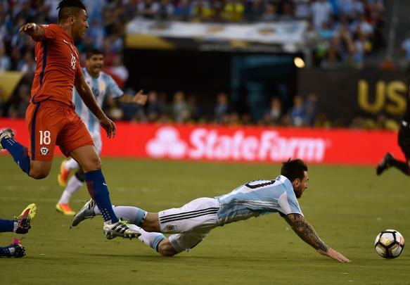 Imagens da final entre Argentina e Chile, em Nova Jersey, Estados Unidos