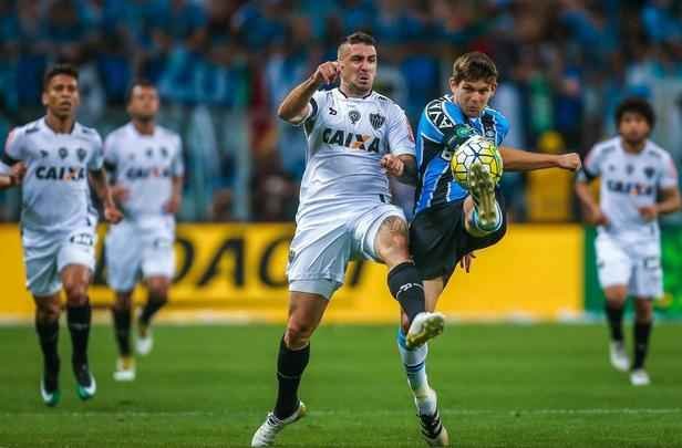 Imagens do duelo decisivo da Copa do Brasil, entre Grêmio e Atlético, na Arena, em Porto Alegre