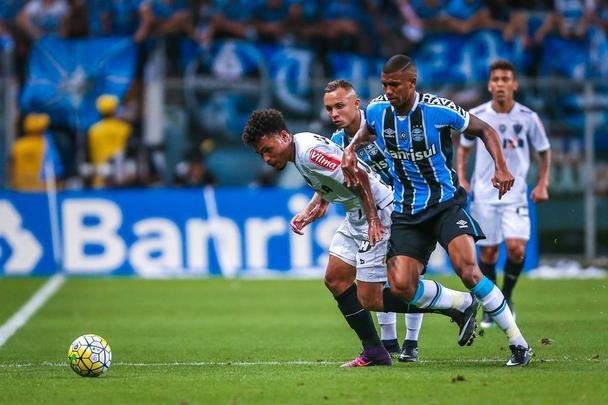 Imagens do duelo decisivo da Copa do Brasil, entre Grêmio e Atlético, na Arena, em Porto Alegre