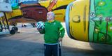 Fake do técnico Luiz Felipe Scolari em Confins antes do voo inaugural do avião oficial da Seleção Brasileira