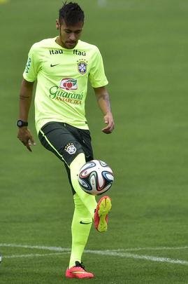 Jogadores da Seleção treinando na Granja Comary, em Teresópolis