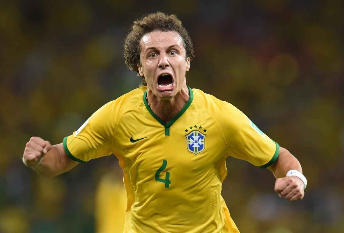 O golaço de David Luiz e a comemoração por todos os ângulos Superesportes