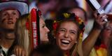 Em Berlim e Nova Iorque, alemães assistem goleada contra o Brasil e comemoram resultado com muita festa
