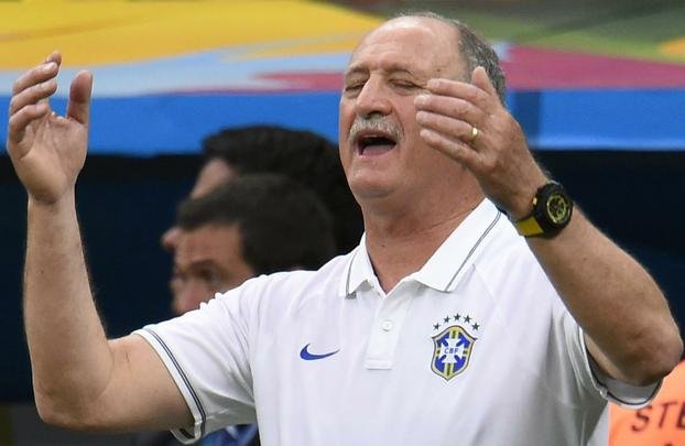Felipão se mostrou tenso e descontente durante o jogo de despedida da Copa do Mundo
