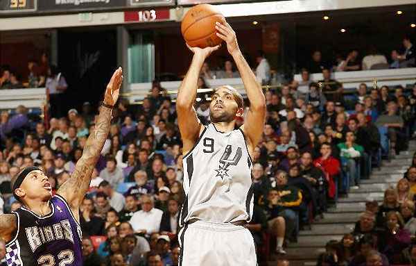 Com Splitter Apagado Parker Lidera Vitoria Dos Spurs Contra Kings