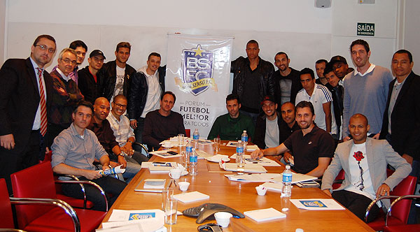 CLIQUE NA IMAGEM PARA VER, EM DETALHES, OS PARTICIPANTES DO ENCONTRO (Rafael Antoniutti | TXT Assessoria
)