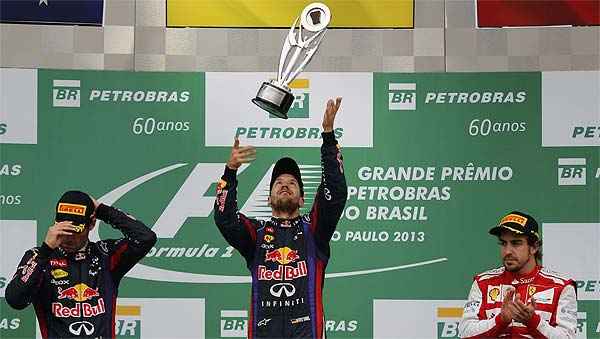 Tetracampeão Sebastian Vettel conquistou a nona vitória consecutiva na temporada 2013 ( REUTERS/Nacho Doce )