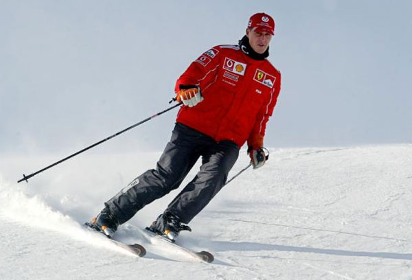 Esquiar sempre foi um dos hobbies do heptacampeão mundial de Fórmula 1 Michael Schumacher  (AFP)