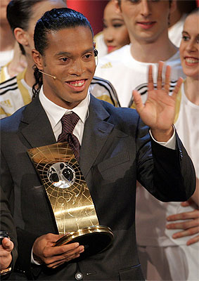 R10 foi vencedor do prêmio em 2004 e 2005 (AFP PHOTO) R10 foi vencedor do prêmio em 2004 e 2005 (AFP PHOTO)