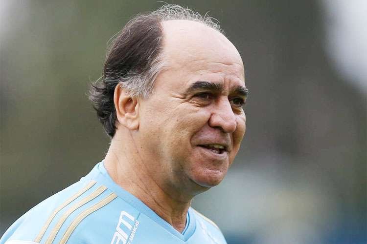 Marcelo Oliveira afirma que ainda busca a zaga ideal para o Palmeiras