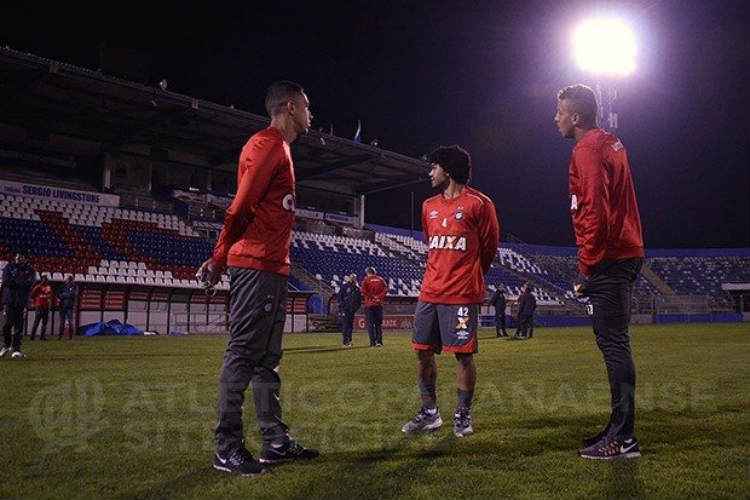 http://imgsapp.mg.superesportes.com.br/app/noticia_126420360808/2017/05/17/402264/20170517101634479550i.jpg
