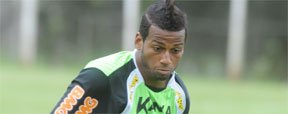Am�rica negocia o atacante Leo com o Atl�tico-PR; Jogador j� est� no PR (Jorge Gontijo/EM/D.A Press)