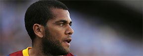 Porta-voz de Mourinho chama Daniel Alves de 'burro de orelhas pequenas' (REUTERS/Jon Nazca )