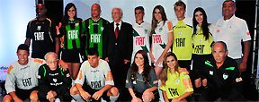 Coelho apresenta a nova cole��o de uniformes para a temporada 2012 (Marcos Vieira/EM/DAPress)