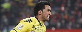 Borussia Dortmund vence Nuremberg e lidera o Campeonato Alem�o: 2 a 0