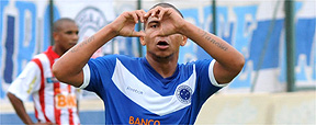 Cruzeiro bate Villa por 2 a 0 e segue na briga pela liderança do Estadual (Jorge Gontijo/EM/D.APress)