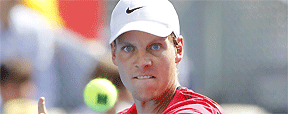 Com tranquilidade, Tomas Berdych derrota Andy Roddick  na Alemanha (REUTERS/Susana Vera )