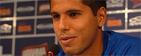 Willian Magr�o espera aproveitar experi�ncia com Roth para sobressair (Marcos Michelin/EM/D.A Press)