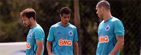 Cruzeiro encerra prepara��o com treino recreativo e bolas paradas (Edesio Ferreira/EM/D.A Press)