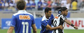 Confira belos momentos da decis�o do Estadual entre Galo e Cruzeiro (Juarez Rodrigues/EM/D.A Press)