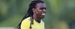 Tinga v� experi�ncia �nica no clube e promete recompensa aos torcedores (Rodrigo Clemente/EM/D.A Press)
