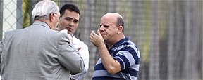Dirigente admite que grupo celeste sofrer� ajustes para o Brasileir�o (Rodrigo Clemente/EM/D.A Press)