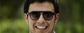 Apesar de in�cio ruim, McLaren v� Sergio P�rez em evolu��o em 2013 (REUTERS/Tim Chong )