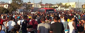 Ronaldinho mobiliza mexicanos por onde passa com o Galo em Tijuana (Thiago de Castro/ Superesportes)