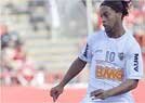 Jornal argentino destaca "g�nio" R10 no  empate (AFP PHOTO/OMAR TORRES )