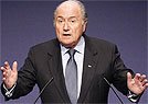 Blatter vem a BH em 26 de junho para abrir evento (Reuters/Christian Hartmann)