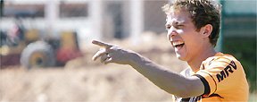 Hulk elogia futebol do meia Bernard aos portugueses: "Qualidade incr�vel"  (Atl�tico Bruno Cantini)