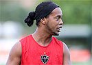 R10 diz que n�o gosta de ver jogos ao vivo (Alexandre Guzanshe/EM/D.A Press)