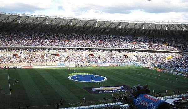 Insatisfeito com a Minas Arena, Cruzeiro cogita rescis�o (Gustavo Andrade/Superesportes)