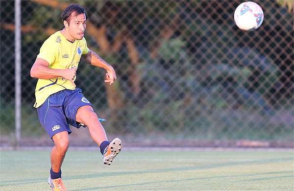 Martinuccio disputa jogo-treino e vira op��o para a estreia (Rodrigo Clemente/EM/D.A Press)