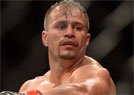 Maldonado vence Roger Hollett e evita demiss�o (Alexandre Loureiro/UFC)