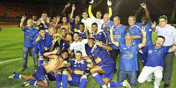 Campeão no intervalo, Cruzeiro oficializa título com vitória (Rodrigo Clemente / EM / D.A.Press)