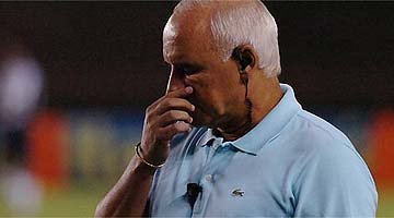 Valdir Espinosa explica fracasso da Selegalo e comenta baladas em BH