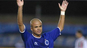 Ruy Cabe��o estuda direito, enaltece Cruzeiro e diz: 'O futebol � ilus�o'