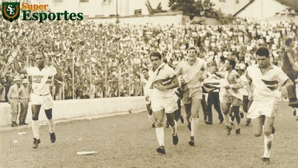 Final do Mineiro de 1964, conquistado pelo Siderrgica na Alameda