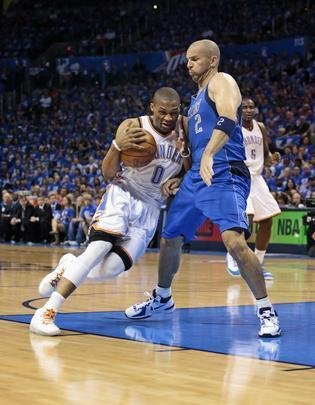 Oklahoma City Thunder tem trabalho, mas vence o Dallas Mavericks por 99 a 98 