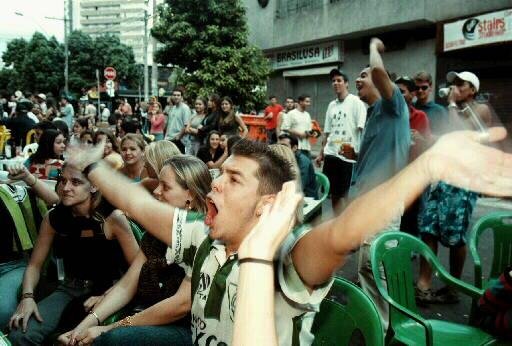 Fotos da conquista do Campeonato Mineiro sobre o Atltico em 2001