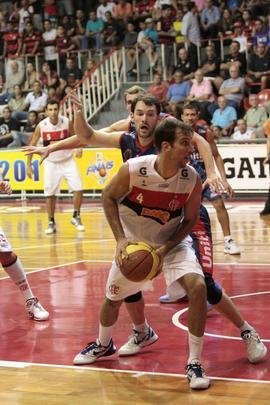 Flamengo vence o Flamengo no quinto jogo e se classifica s semifinais do NBB